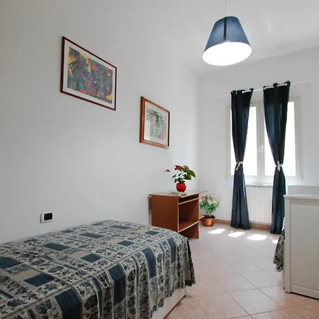 Poggio La Leona Apartment *