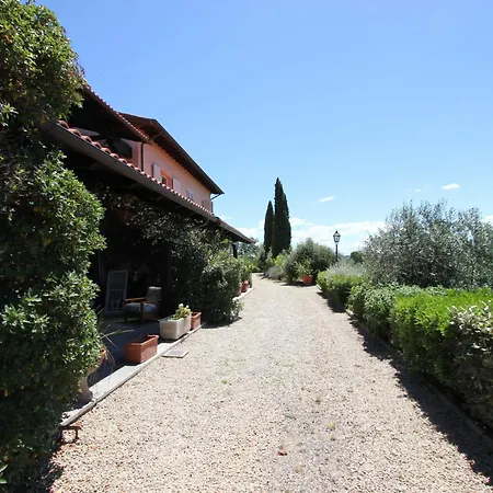 Poggio La Leona Apartment *